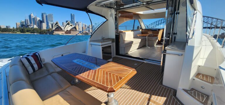 Alfresco dining on the aft deck